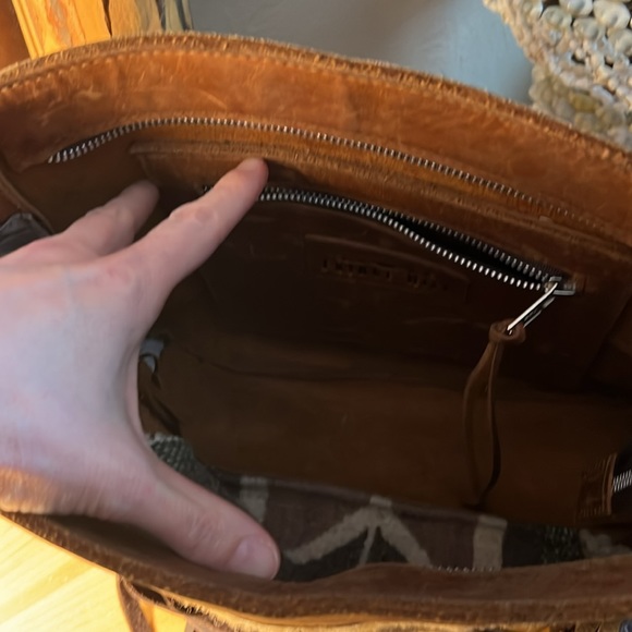 Fringe Hill Design crossbody Saddle Puebla Mesa cowhide WEEKEND SALE 🎉🥳🎉 - Picture 5 of 12